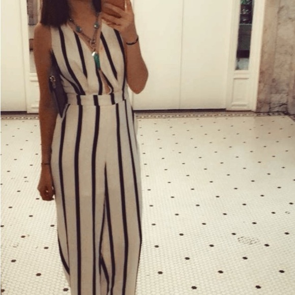 Black and white, striped low, cut jumpsuit - Picture 4 of 4